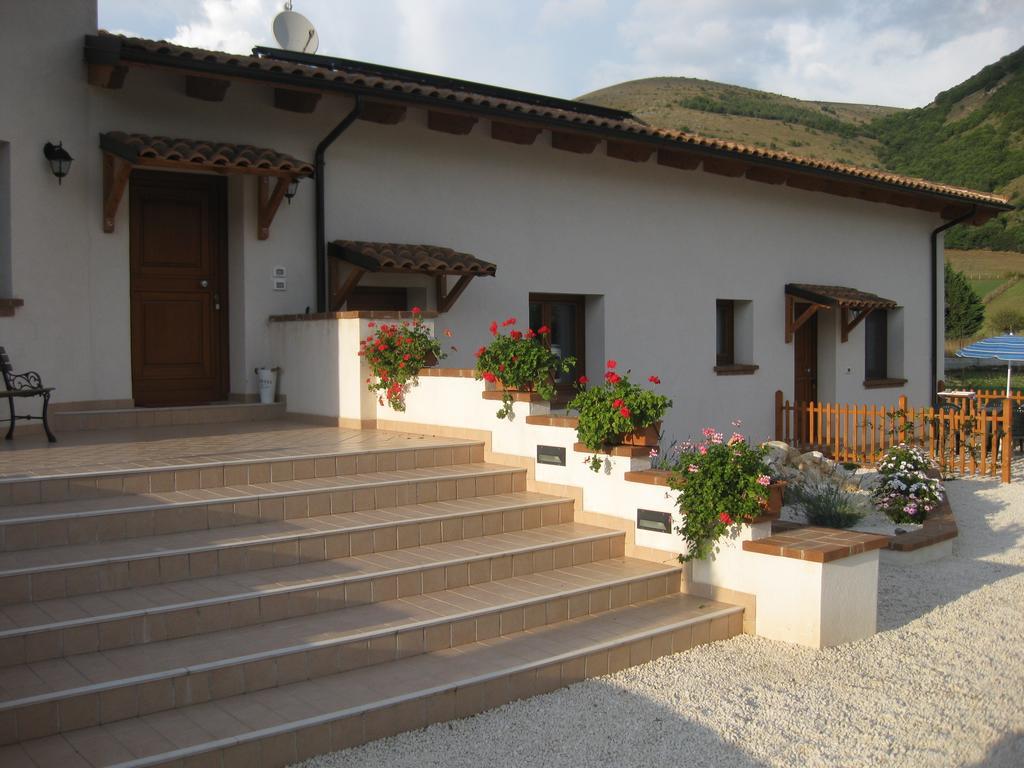 La Collina Di Peppino Bed & Breakfast Trasacco ภายนอก รูปภาพ